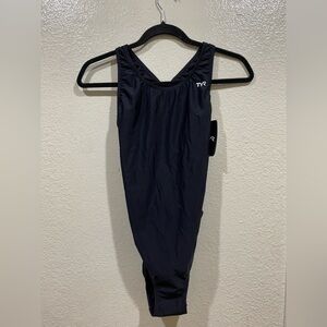 NWT TYR Women's TYReco Solid Maxfit Swimsuit in black, size 38 (XL)